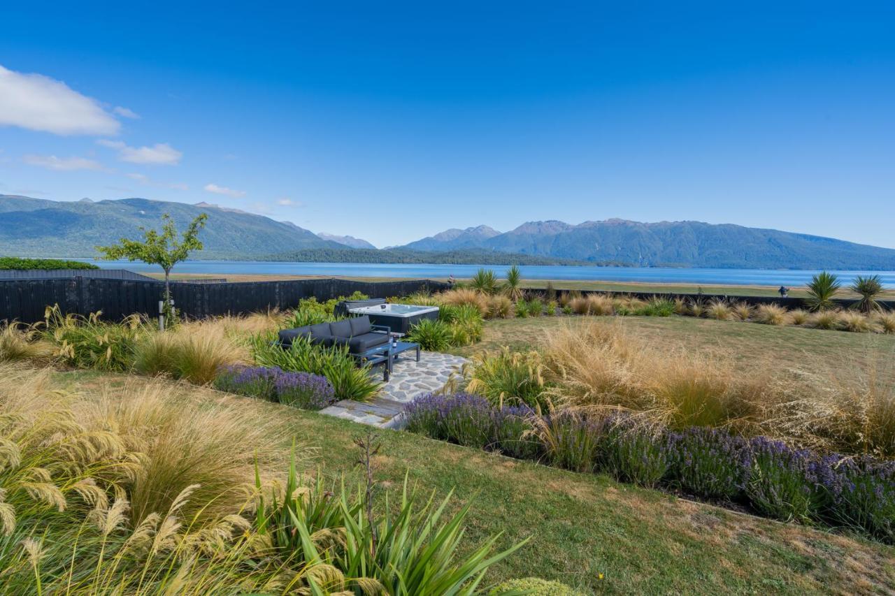 Lake House - Te Anau Holiday Home Exterior foto